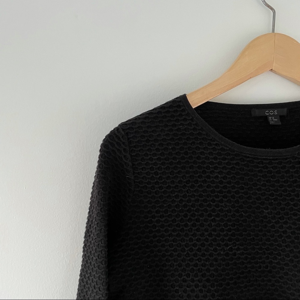 〰️ SOLD 〰️ COS black textured sweater